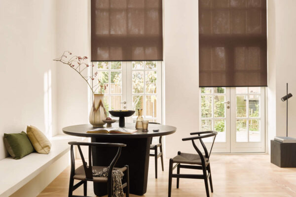 Détail du mécanisme du store enrouleur sur mesure