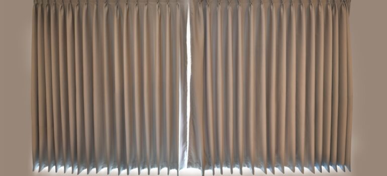 Le rideau thermo isolant : votre allié pour cet hiver