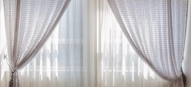 Le secret d’un confort absolu chez vous : comprendre le fonctionnement des rideaux thermiques